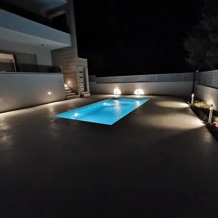 Bajlo Villa *